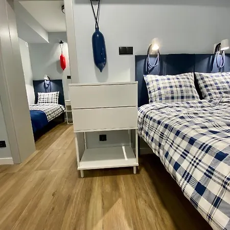 Thruster - Rooms, Kitchen, Chill-out Zone-netflix, Lobby-netflix *