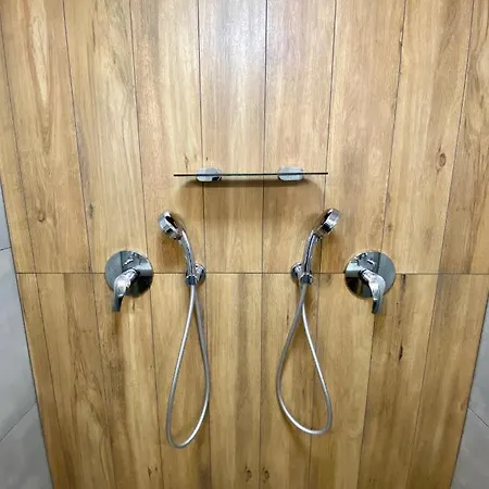 酒店 Thruster - Rooms, Kitchen, Chill-out Zone-netflix, Lobby-netflix 格丁尼亚