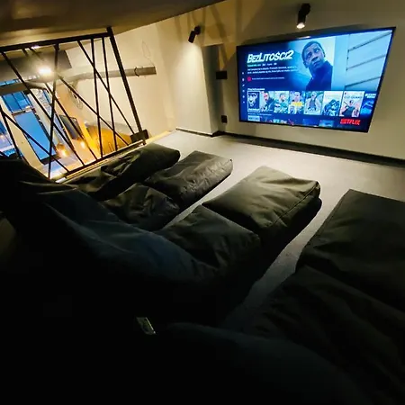 酒店 Thruster - Rooms, Kitchen, Chill-out Zone-netflix, Lobby-netflix 格丁尼亚