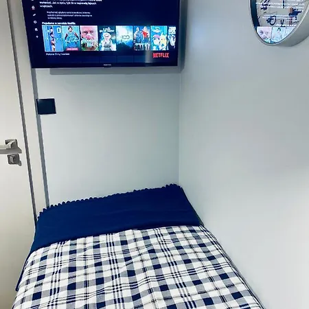 Thruster - Rooms, Kitchen, Chill-out Zone-netflix, Lobby-netflix Otel