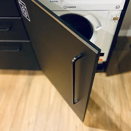 Thruster - Rooms, Kitchen, Chill-out Zone-netflix, Lobby-netflix *