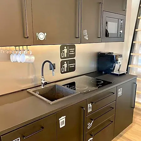 Thruster - Rooms, Kitchen, Chill-out Zone-netflix, Lobby-netflix 酒店 *