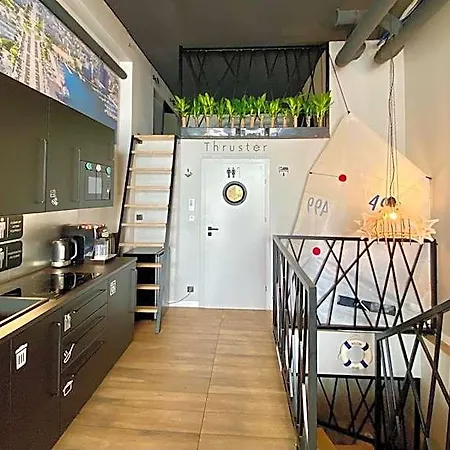 Thruster - Rooms, Kitchen, Chill-out Zone-netflix, Lobby-netflix 酒店 格丁尼亚