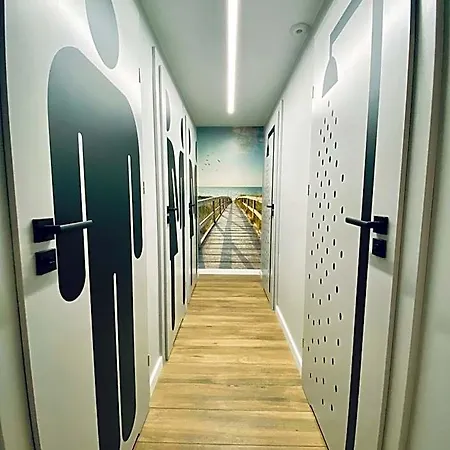 Thruster - Rooms, Kitchen, Chill-out Zone-netflix, Lobby-netflix Gdynia