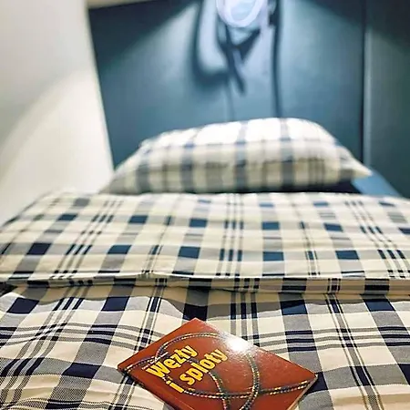 Thruster - Rooms, Kitchen, Chill-out Zone-netflix, Lobby-netflix *