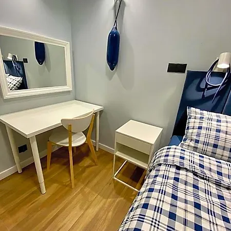 Thruster - Rooms, Kitchen, Chill-out Zone-netflix, Lobby-netflix 格丁尼亚
