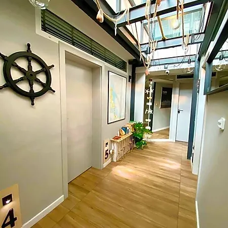 Thruster - Rooms, Kitchen, Chill-out Zone-netflix, Lobby-netflix 酒店 格丁尼亚