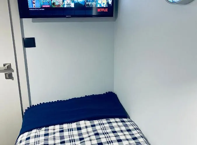 Thruster - Rooms, Kitchen, Chill-out Zone-netflix, Lobby-netflix Szálloda