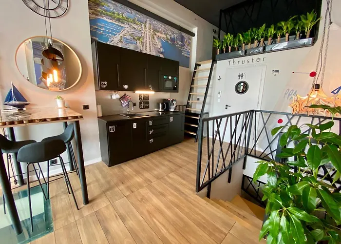 Szálloda Thruster - Rooms, Kitchen, Chill-out Zone-netflix, Lobby-netflix