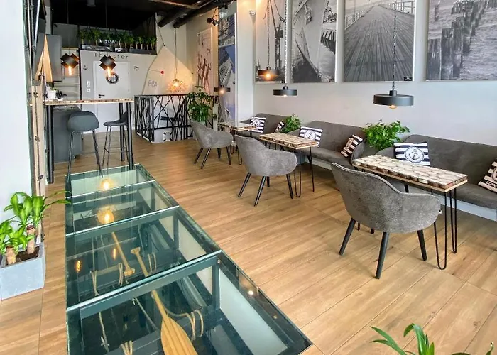 Szálloda Thruster - Rooms, Kitchen, Chill-out Zone-netflix, Lobby-netflix Gdynia